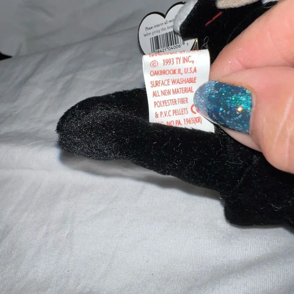 TY Original Beanie Baby “Daisy” Style 4006 1994